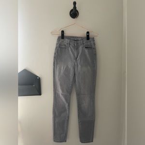 Women Universal Thread Skinny Jeans